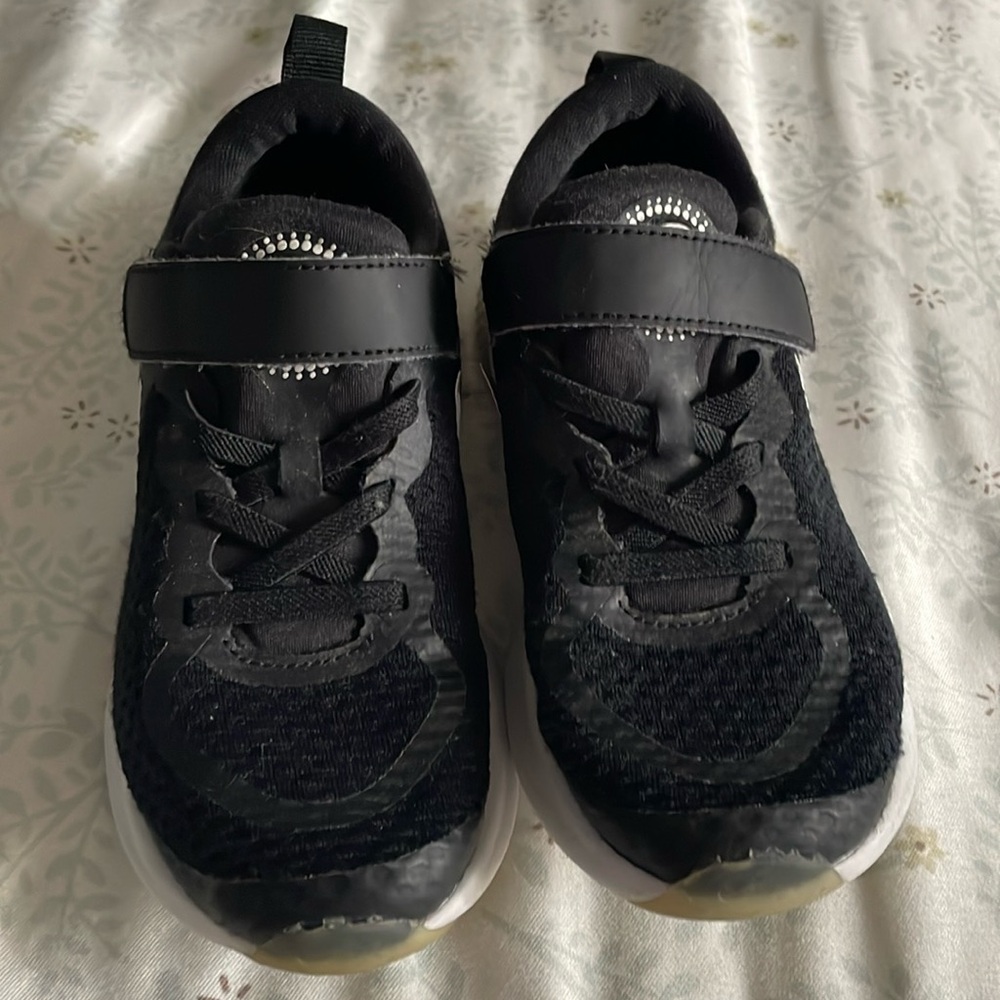 Black Toddler Nike sneakers. Size 13c